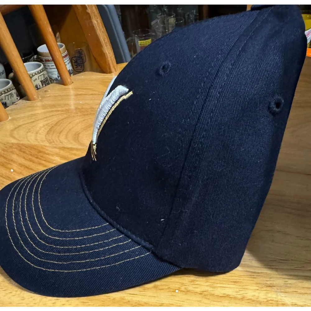 Milwaukee Brewers Stretch Fit Hat Size OSFM NEW WITH TAGS Blue